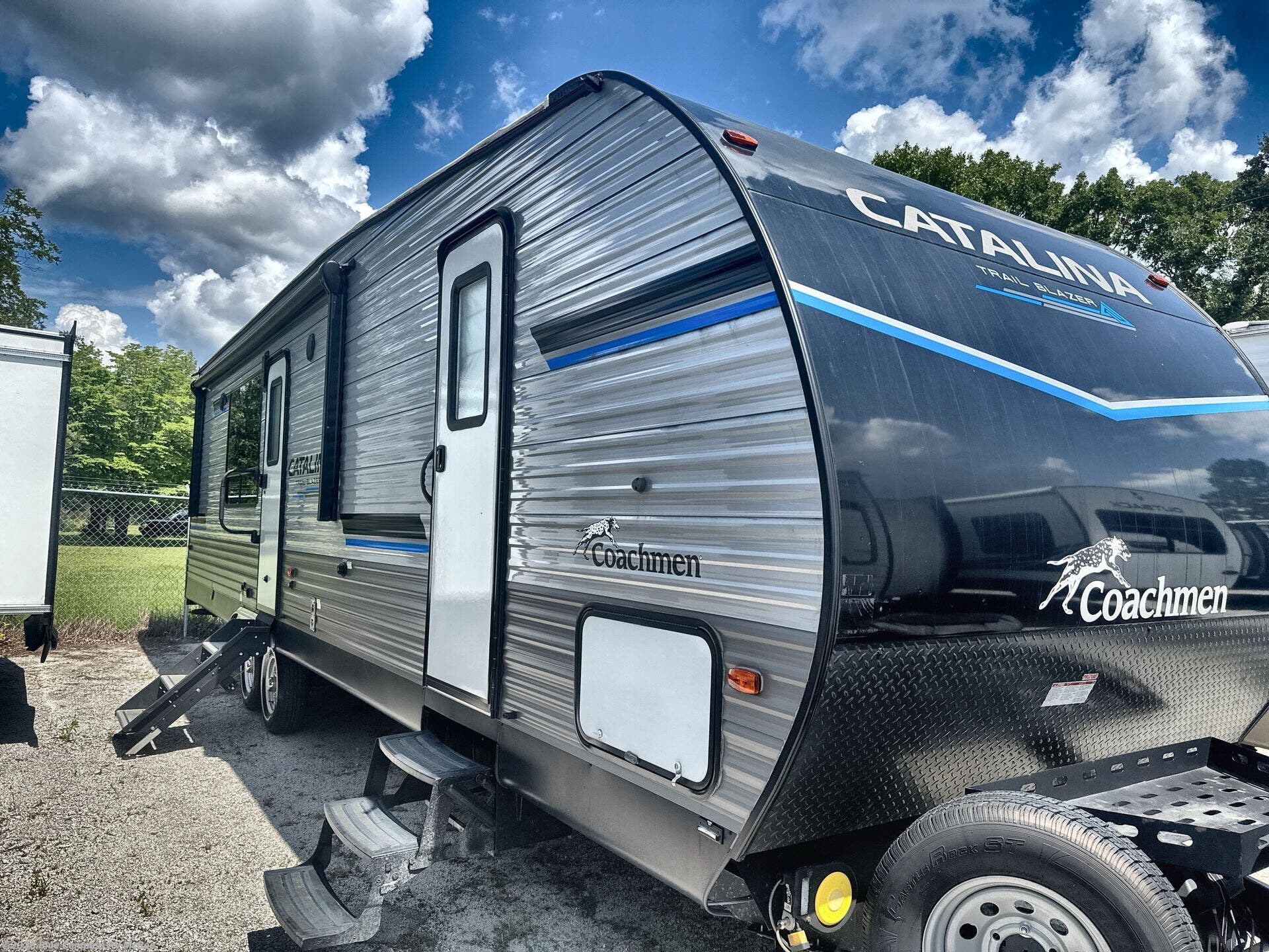 Used 2023 Coachmen Catalina Trail Blazer 30THS available in Mcbee, South Carolina