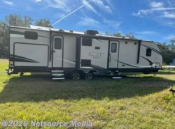 Used 2017 CrossRoads Sunset Trail Ultra Lite SS-331BH Bunkhouse 2-Bed 1.5-Bath Dual-Entry available in Webster, Florida