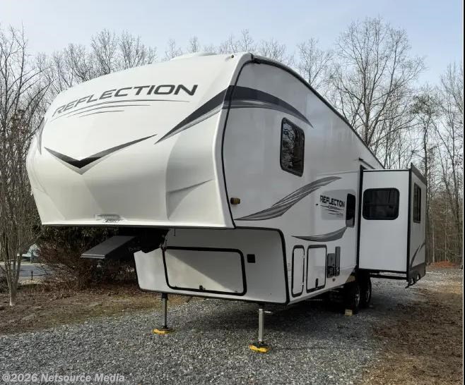 Used 2024 Grand Design Reflection 100 Series 27BH available in Cookeville, Tennessee
