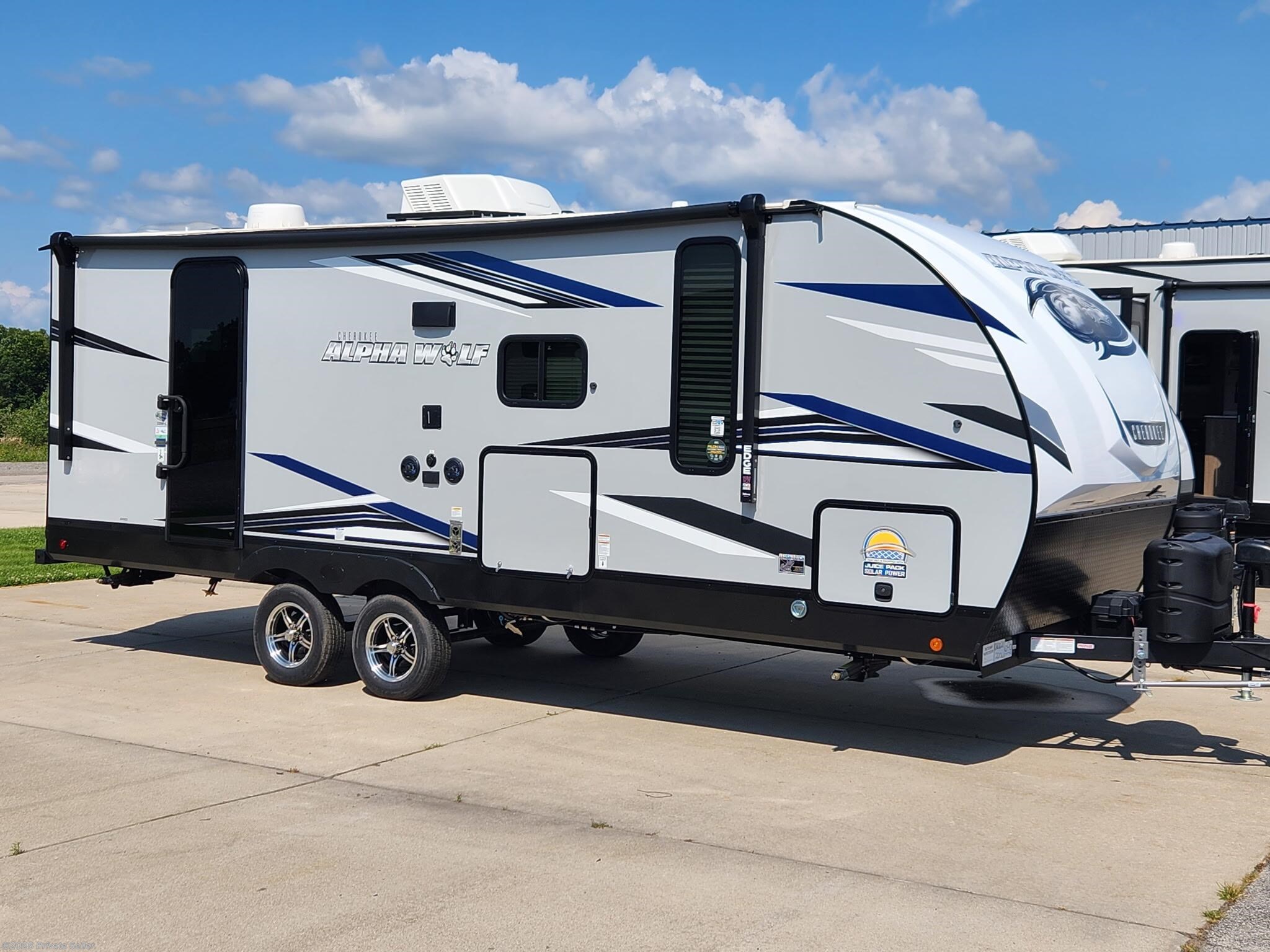 Used 2022  Forest River Cherokee Alpha Wolf 22sw-l. Rear bathroom by Forest River from For Sale By Owner in Milan, OH