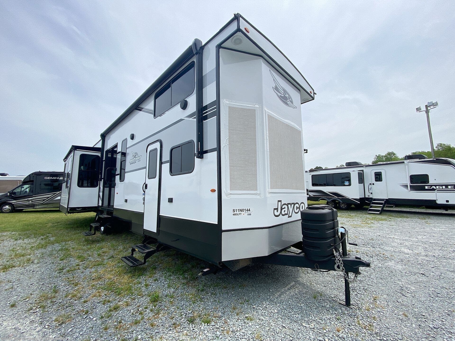 New 2025 Jayco Jay Flight Bungalow 40DLFT available in Benson, North Carolina