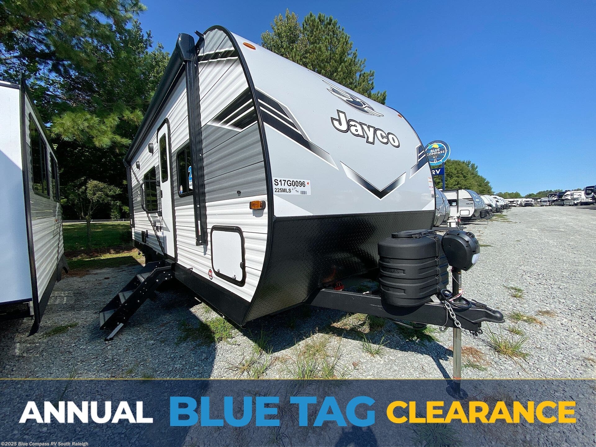 New 2025 Jayco Jay Flight SLX 225MLS available in Benson, North Carolina