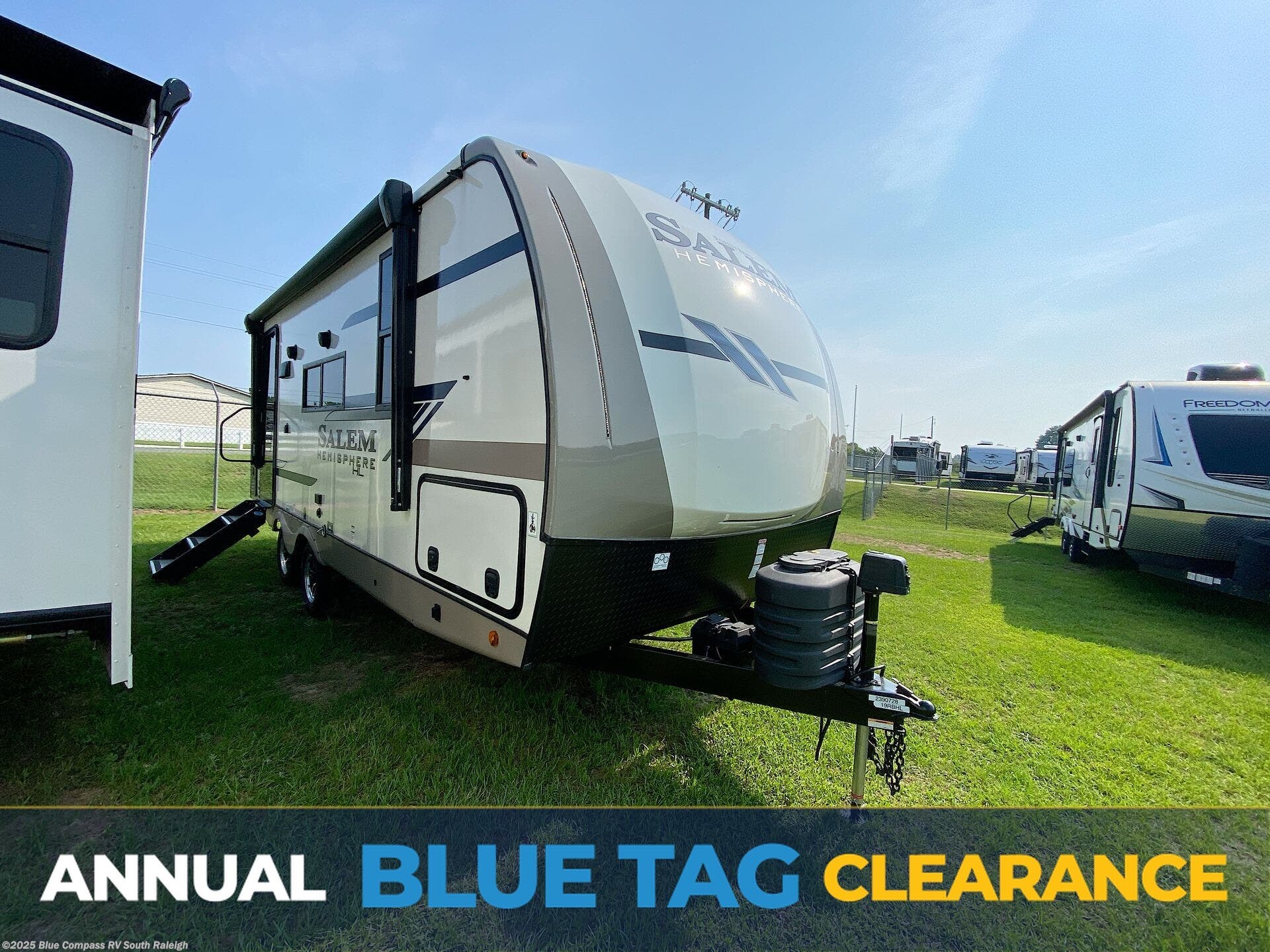 Used 2024 Forest River Salem Hemisphere Hyper-Lyte 19RBHL available in Benson, North Carolina