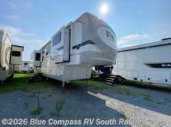 Used 2022 Palomino River Ranch Salem Hemisphere Hyper-Lyte 392mb available in Benson, North Carolina