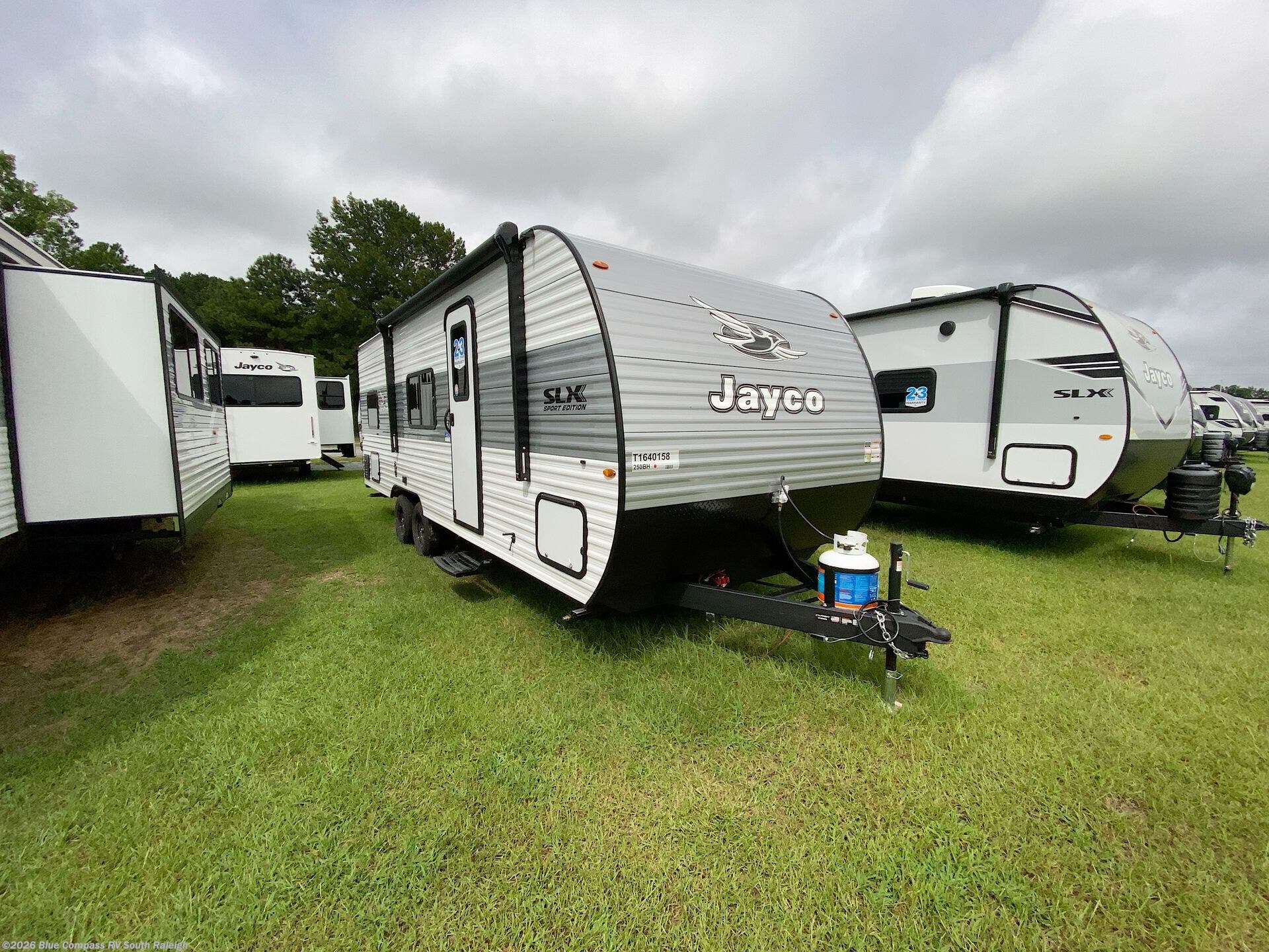 New 2026 Jayco Jay Flight SLX 250BH Sport's Edition available in Benson, North Carolina