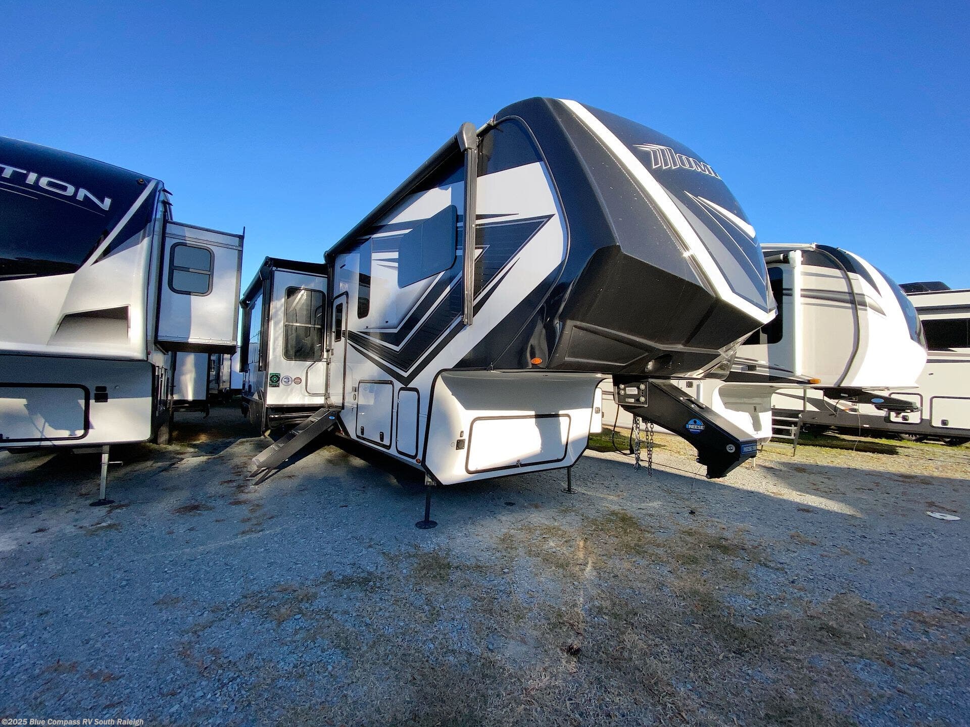 Used 2023 Grand Design Momentum 397THS available in Benson, North Carolina