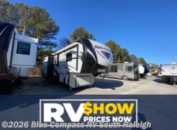 Used 2018 Keystone Avalanche 385BG available in Benson, North Carolina