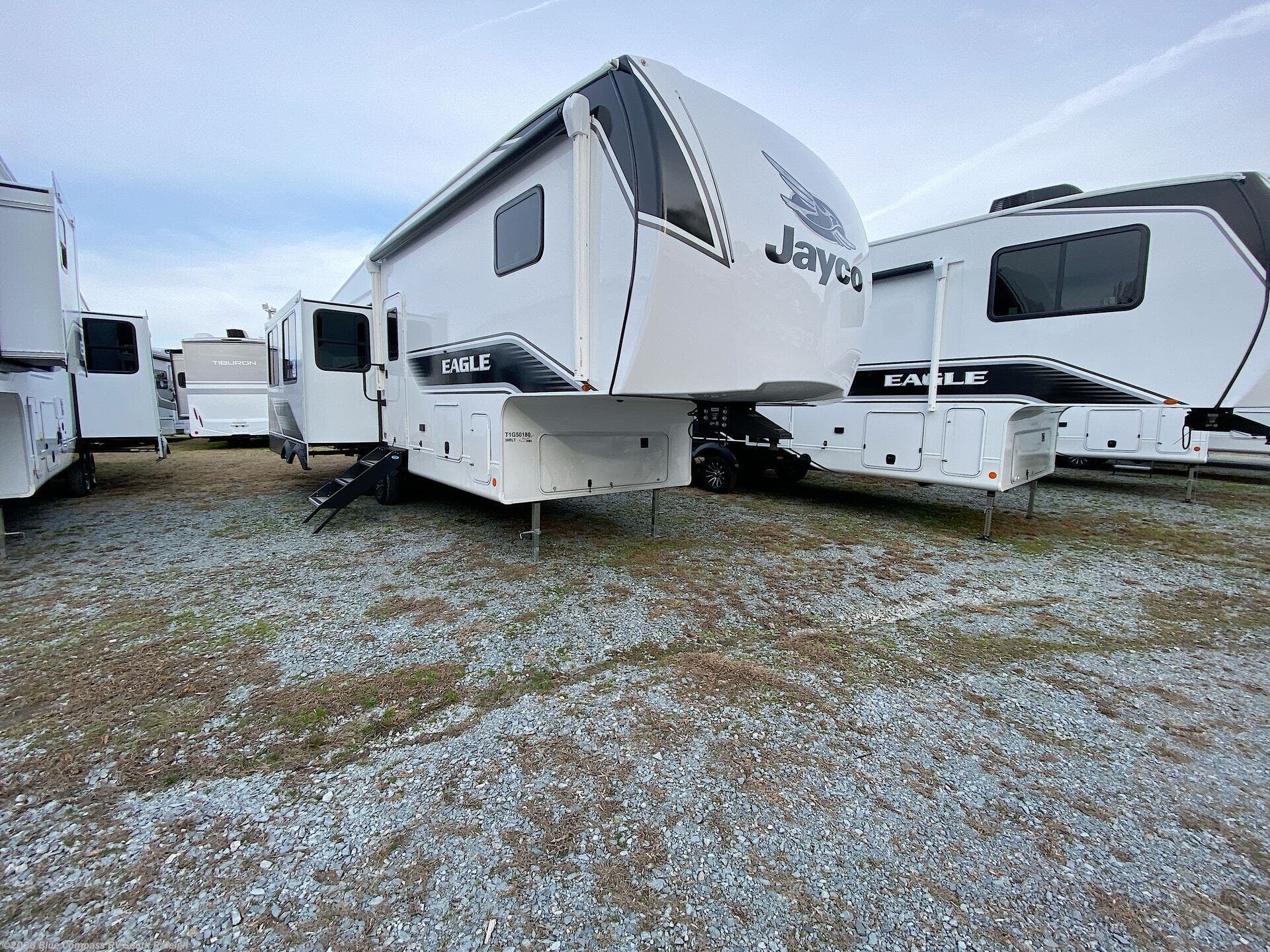 New 2026 Jayco Eagle SLE 30RLT available in Benson, North Carolina