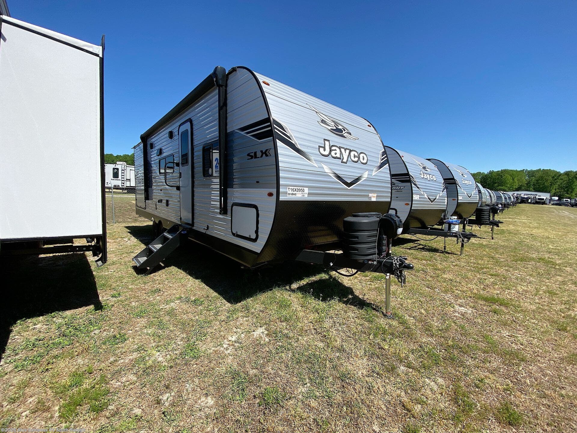 New 2026 Jayco Jay Flight SLX 261BHS available in Benson, North Carolina