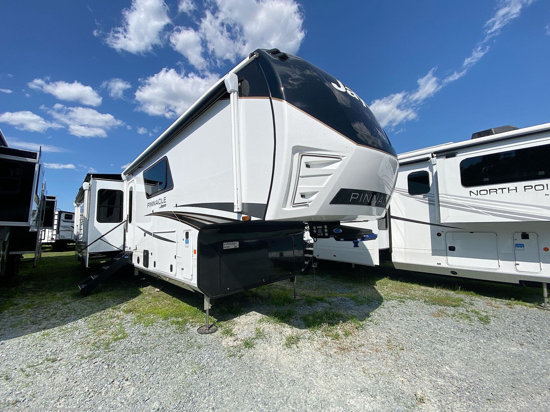 New 2027 Jayco Pinnacle 38FBRK available in Benson, North Carolina