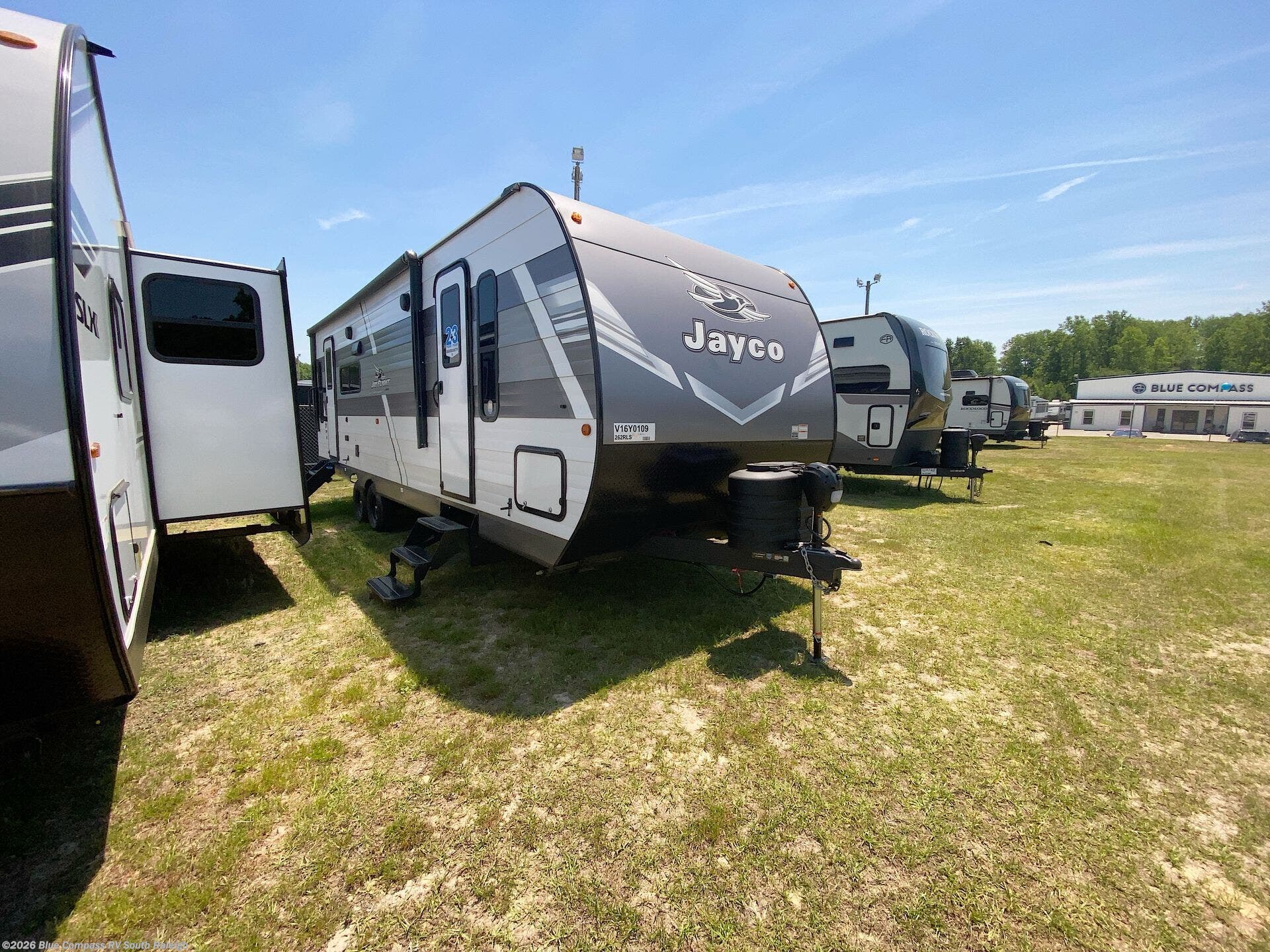 New 2027 Jayco Jay Flight SLX 262RLS available in Benson, North Carolina