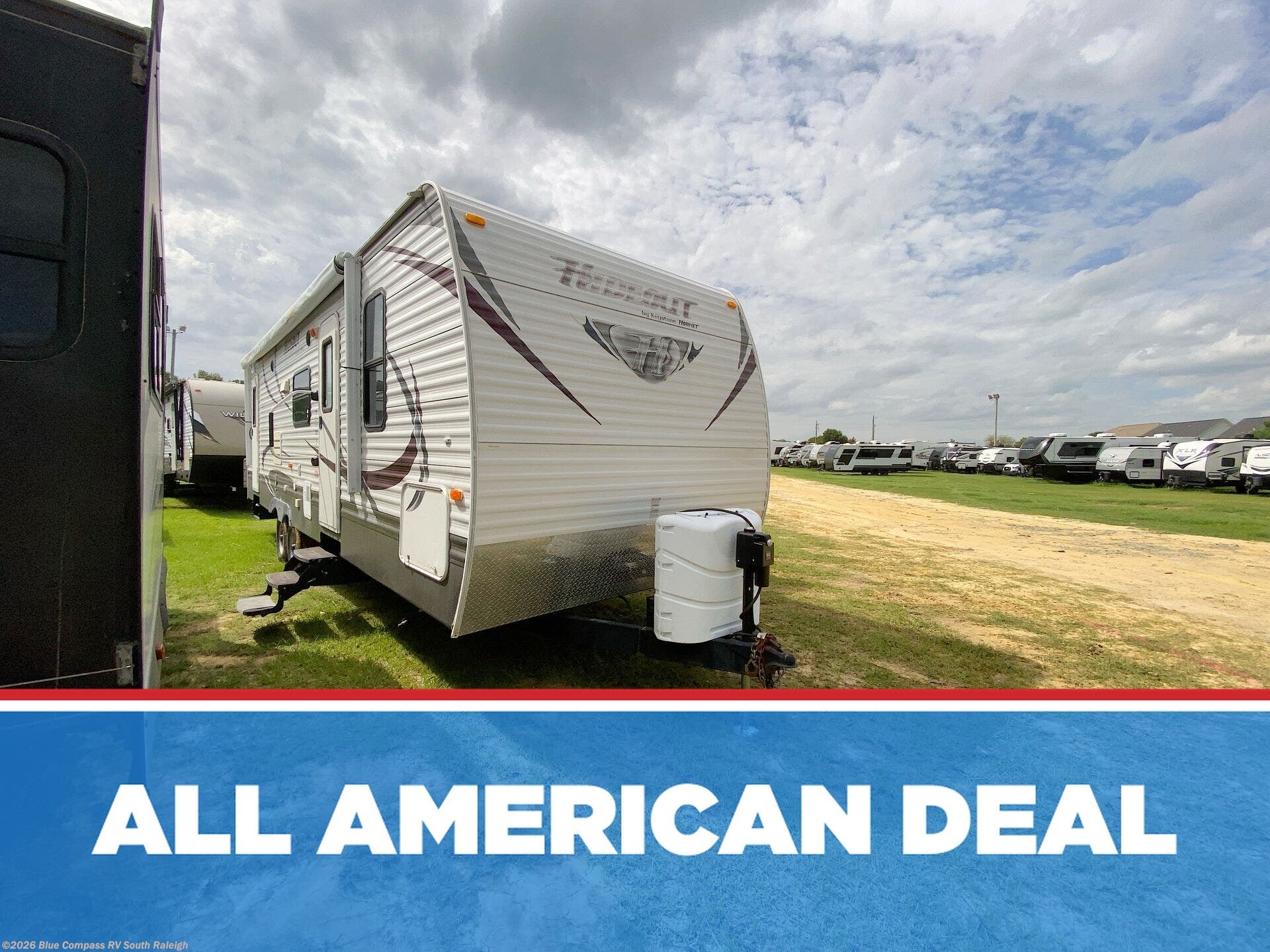 Used 2013 Keystone Hideout 28BHS available in Benson, North Carolina