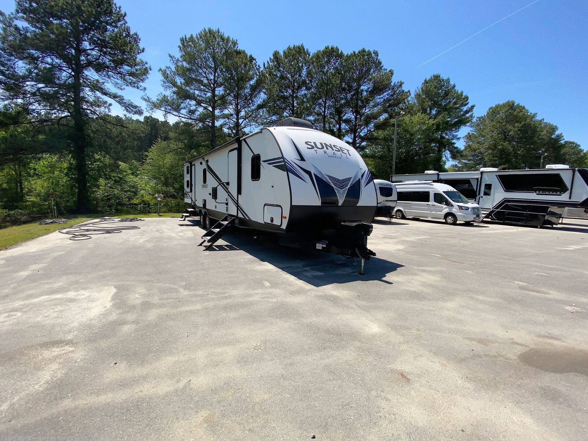Used 2020 CrossRoads Sunset Trail Super Lite 336BH available in Benson, North Carolina