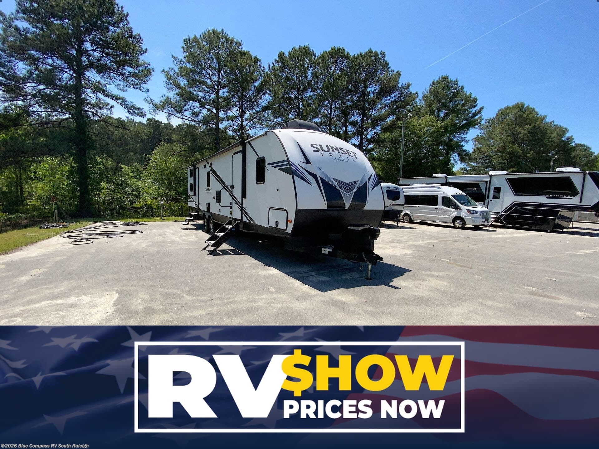 Used 2020 CrossRoads Sunset Trail Super Lite 336BH available in Benson, North Carolina