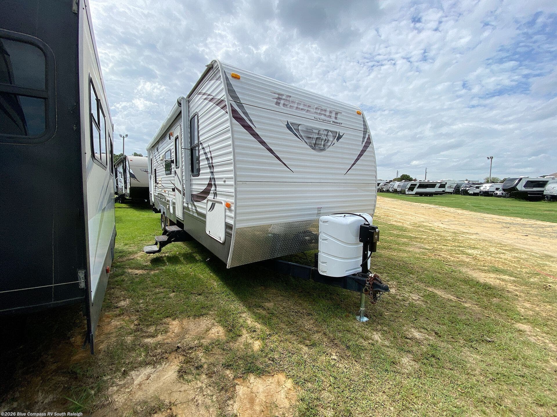 Used 2013 Keystone Hornet Hideout 28BHS available in Benson, North Carolina