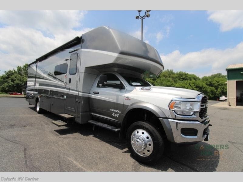 Used 2023 Dynamax Corp  Isata 5 34DS available in Sewell, New Jersey