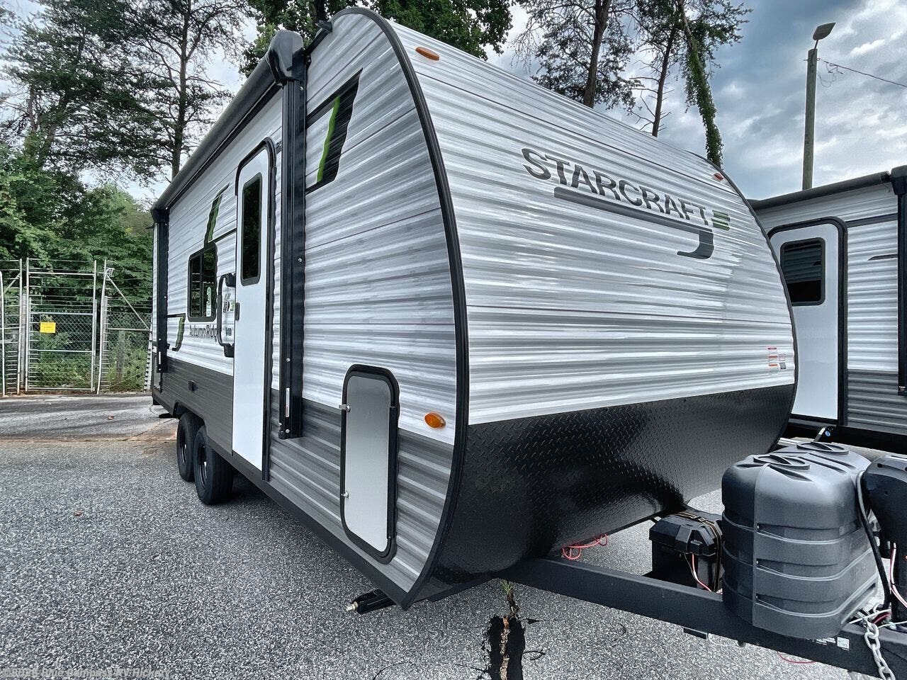 New 2026 Starcraft Autumn Ridge 20MB available in Claremont, North Carolina