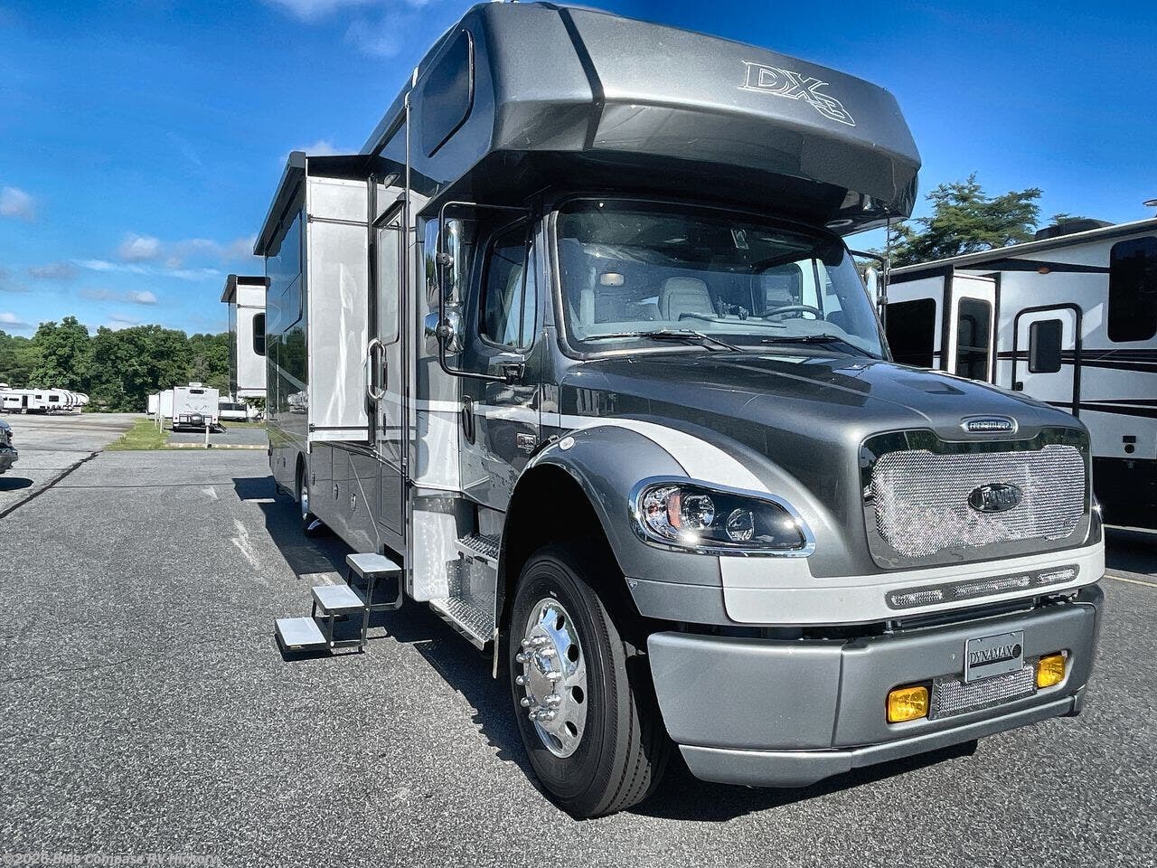New 2026 Dynamax Corp DX3 37TS available in Claremont, North Carolina
