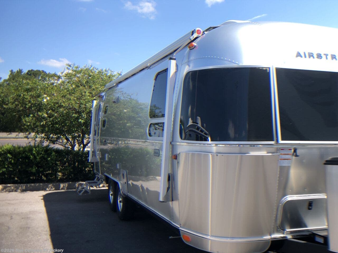 Used 2024 Airstream Globetrotter 27FB available in Claremont, North Carolina