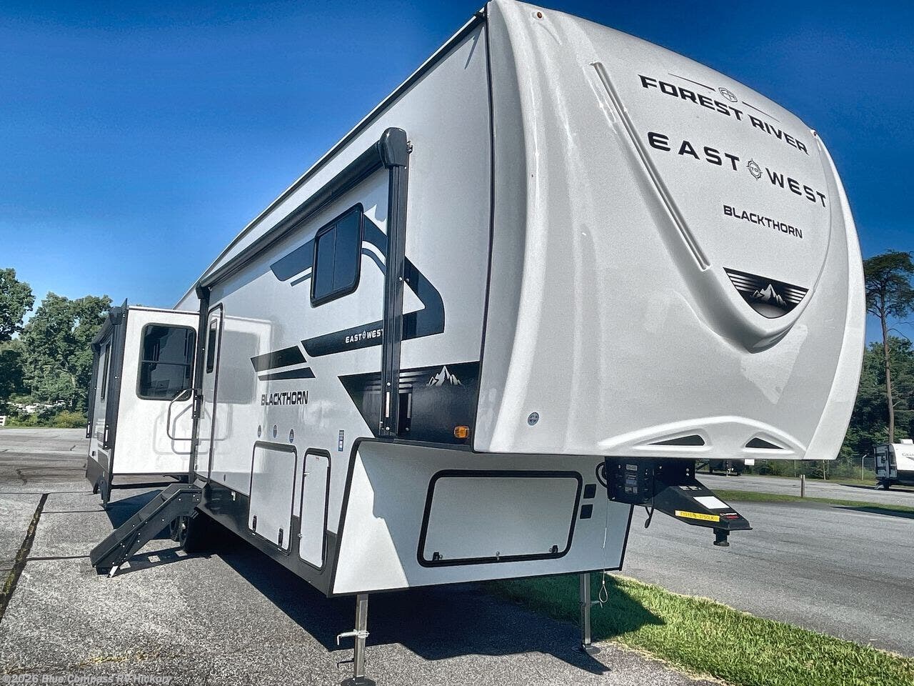 New 2027 East to West Blackthorn 3750LK available in Claremont, North Carolina