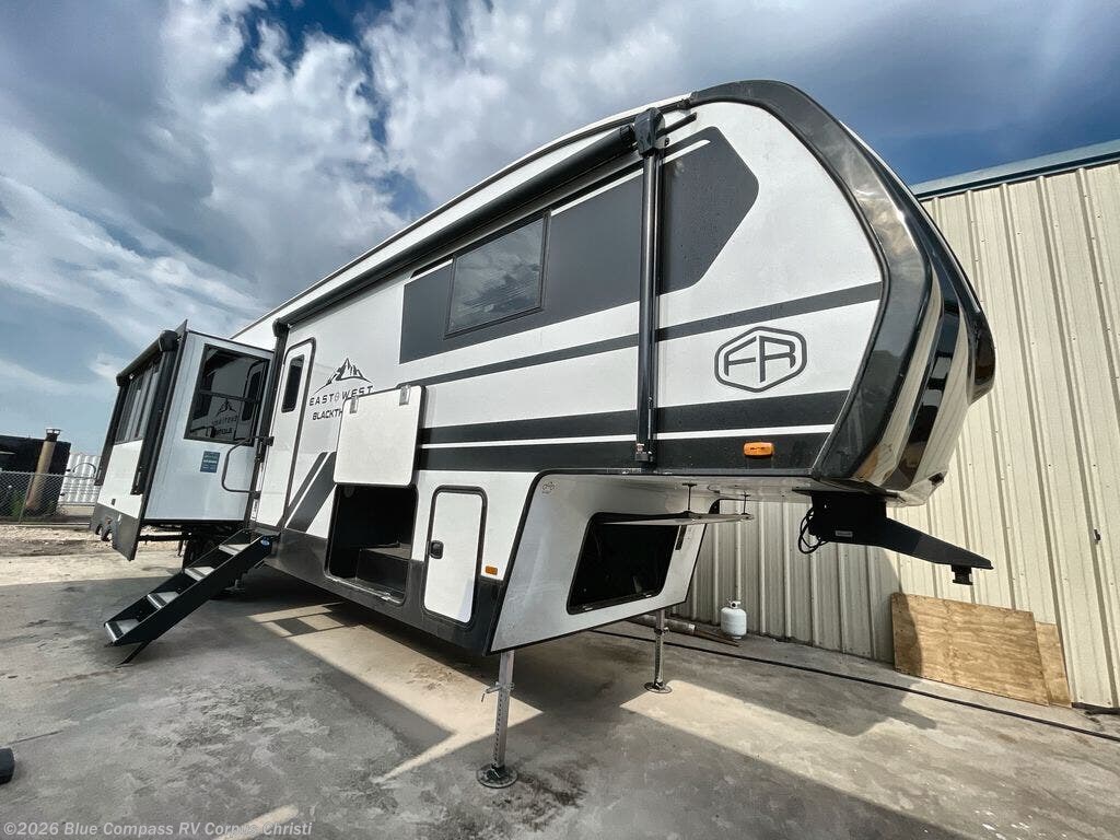 New 2025 East to West Blackthorn 3700BH-OK available in Corpus Christi, Texas