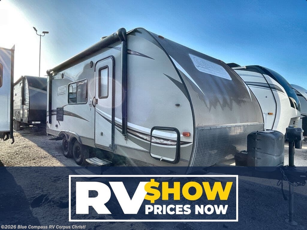 Used 2017 Coleman  Light LX 1925BH available in Corpus Christi, Texas