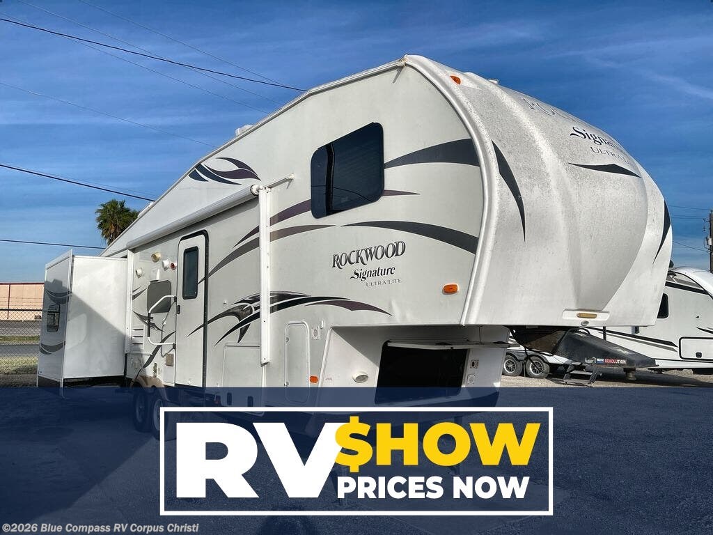 Used 2014 Forest River Rockwood Signature Ultra Lite 8281WS available in Corpus Christi, Texas