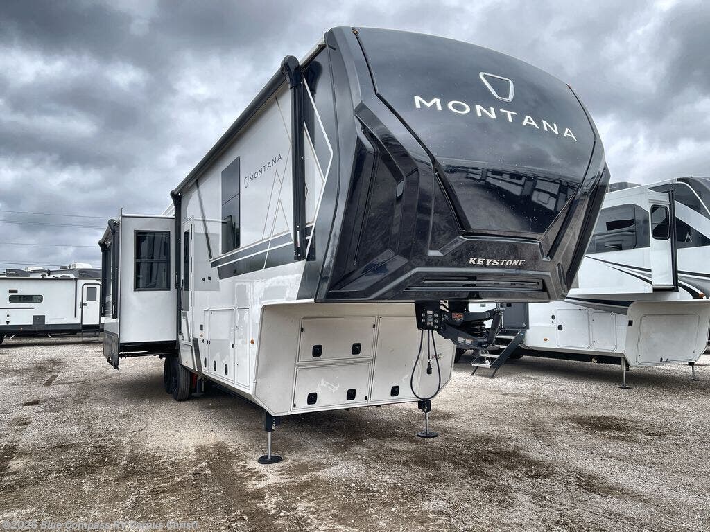 New 2026 Keystone Montana 3100RL available in Corpus Christi, Texas