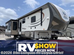 Used 2017 Highland Ridge Mesa Ridge 348RLS available in Corpus Christi, Texas