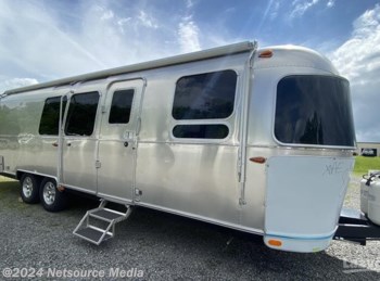 New 2023 Airstream Flying Cloud 30FB Bunk available in Louisville, Tennessee