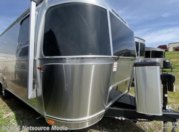 New 2023 Airstream Globetrotter 27FB available in Louisville, Tennessee