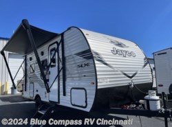 New 2025 Jayco Jay Flight SLX 160LK available in Cincinnati, Ohio