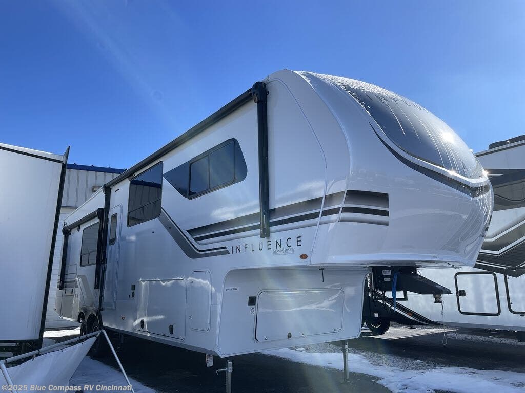 New 2025 Grand Design Influence 3203GK available in Cincinnati, Ohio