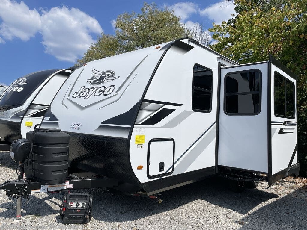 New 2026 Jayco Jay Feather 19MRK available in Cincinnati, Ohio