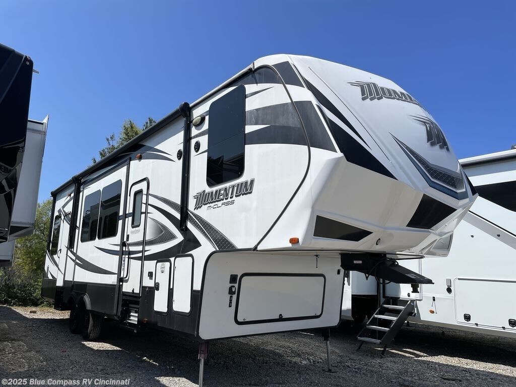 Used 2016 Grand Design Momentum M-Class 328M available in Cincinnati, Ohio