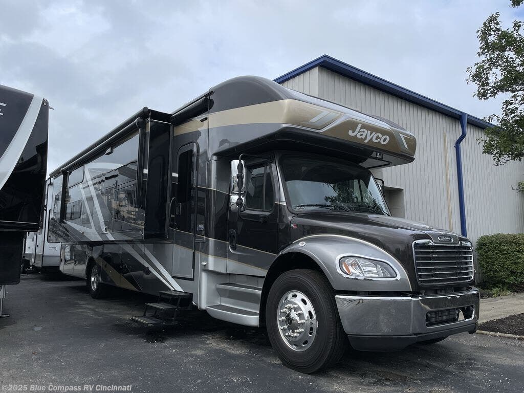 Used 2024 Jayco Seneca 37L available in Cincinnati, Ohio