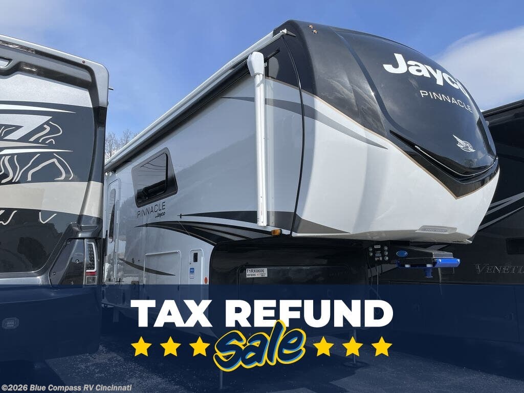 New 2026 Jayco Pinnacle 38FBRK available in Cincinnati, Ohio