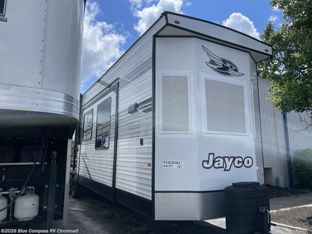 New 2026 Jayco Jay Flight Bungalow 404LOFT DS available in Cincinnati, Ohio