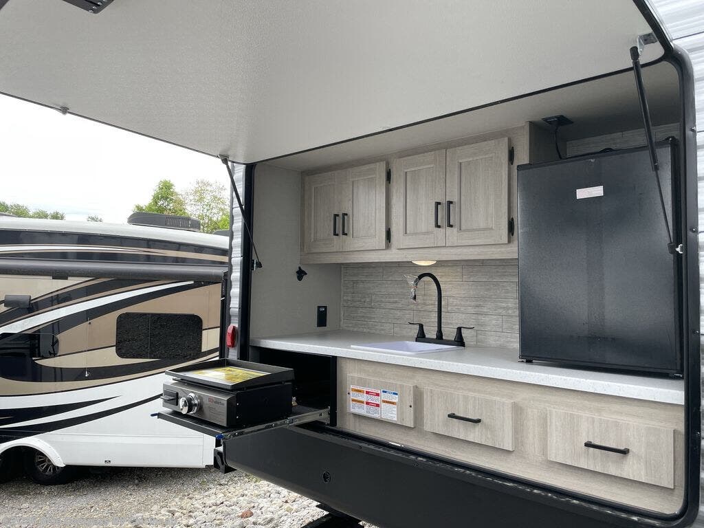 New 2026 Forest River Aurora 34BHTS available in Cincinnati, Ohio