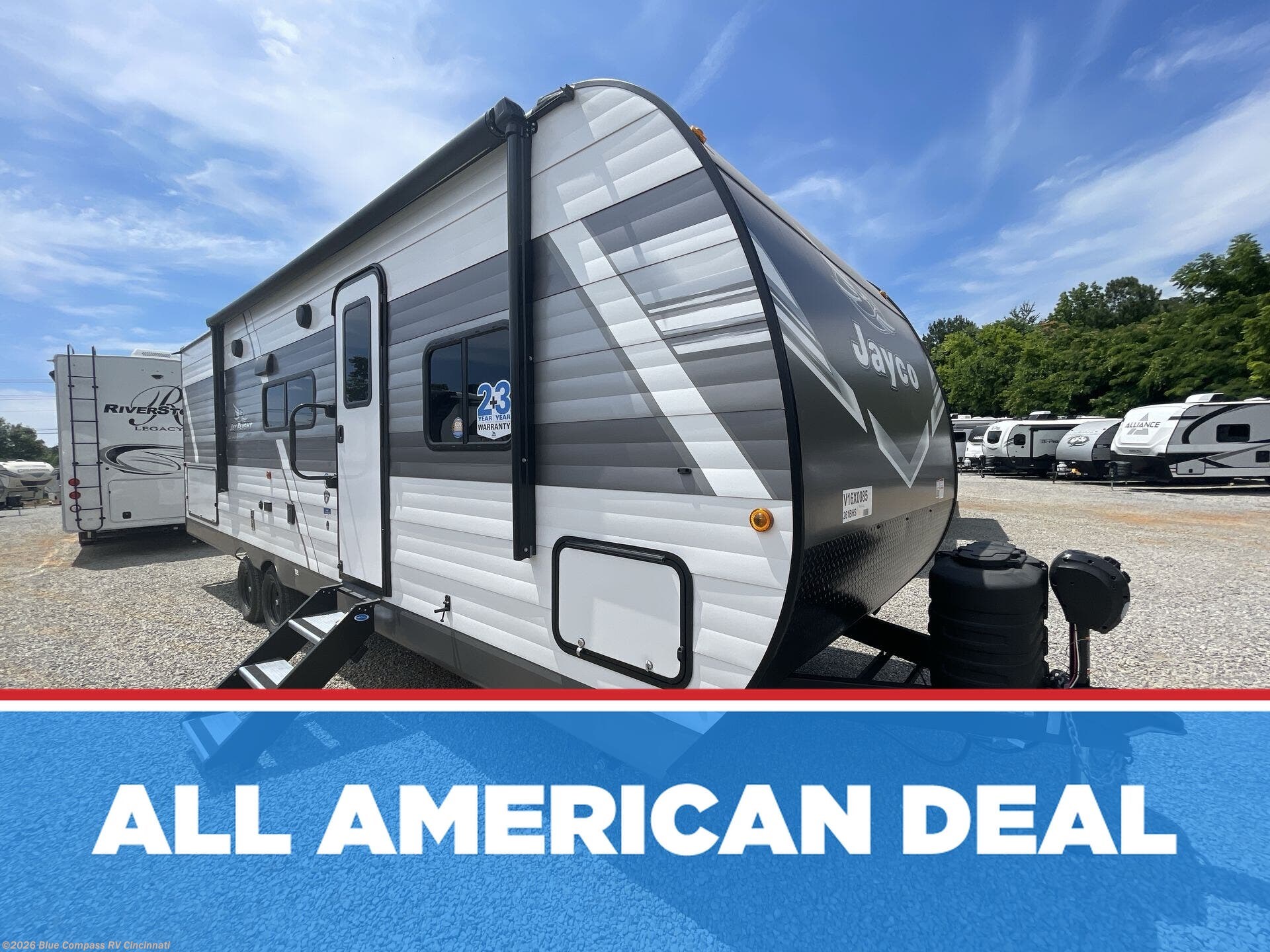 New 2026 Jayco Jay Flight SLX 261BHS available in Cincinnati, Ohio