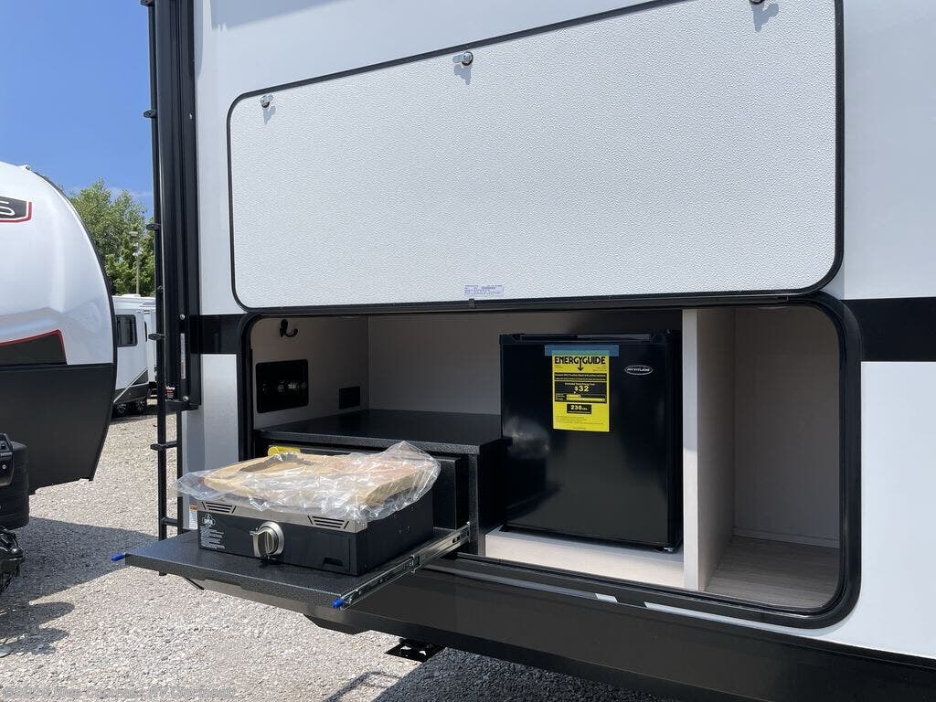 New 2027 Jayco Jay Feather 29QBH available in Cincinnati, Ohio
