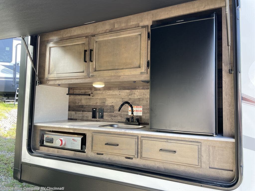 Used 2023 Venture RV SportTrek Touring Edition STT343VIK available in Cincinnati, Ohio