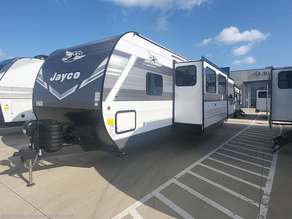 New 2027 Jayco Jay Flight 321BDS available in Cincinnati, Ohio