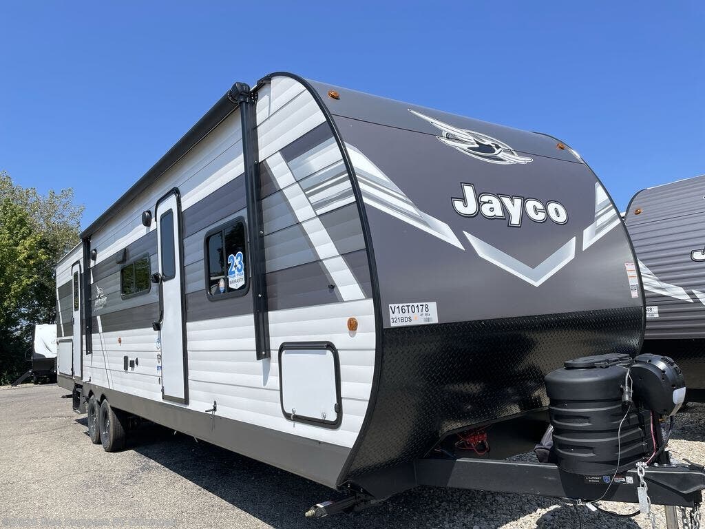 New 2027 Jayco Jay Flight 321BDS available in Cincinnati, Ohio