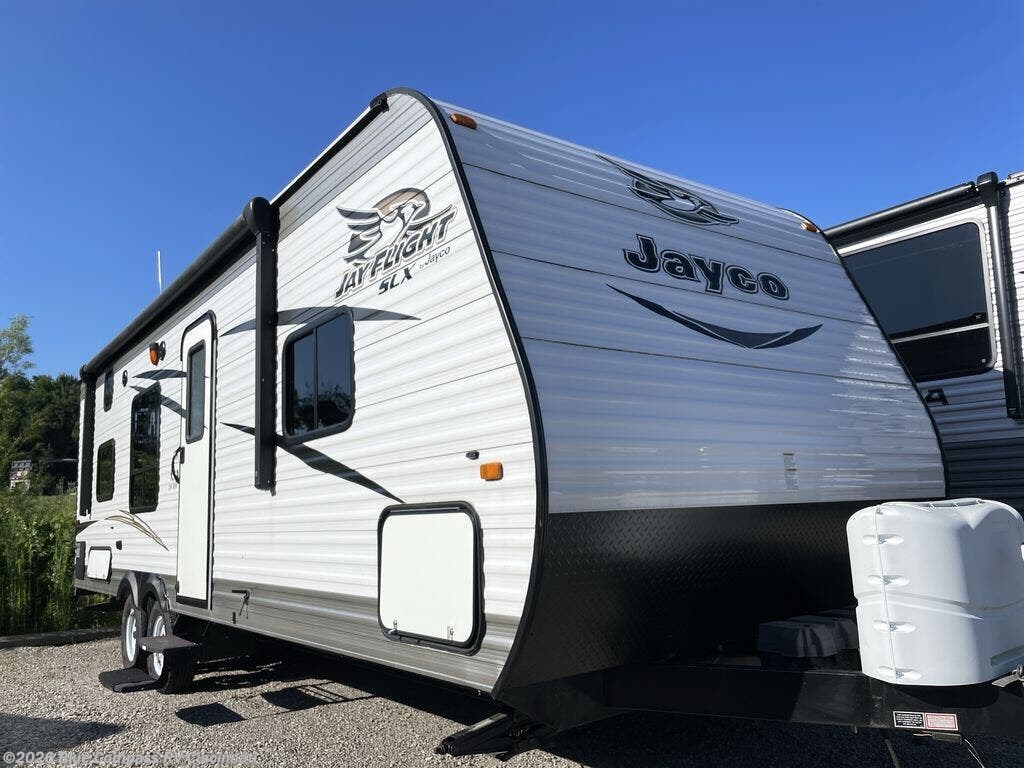 Used 2016 Jayco Jay Flight 264BHW available in Cincinnati, Ohio