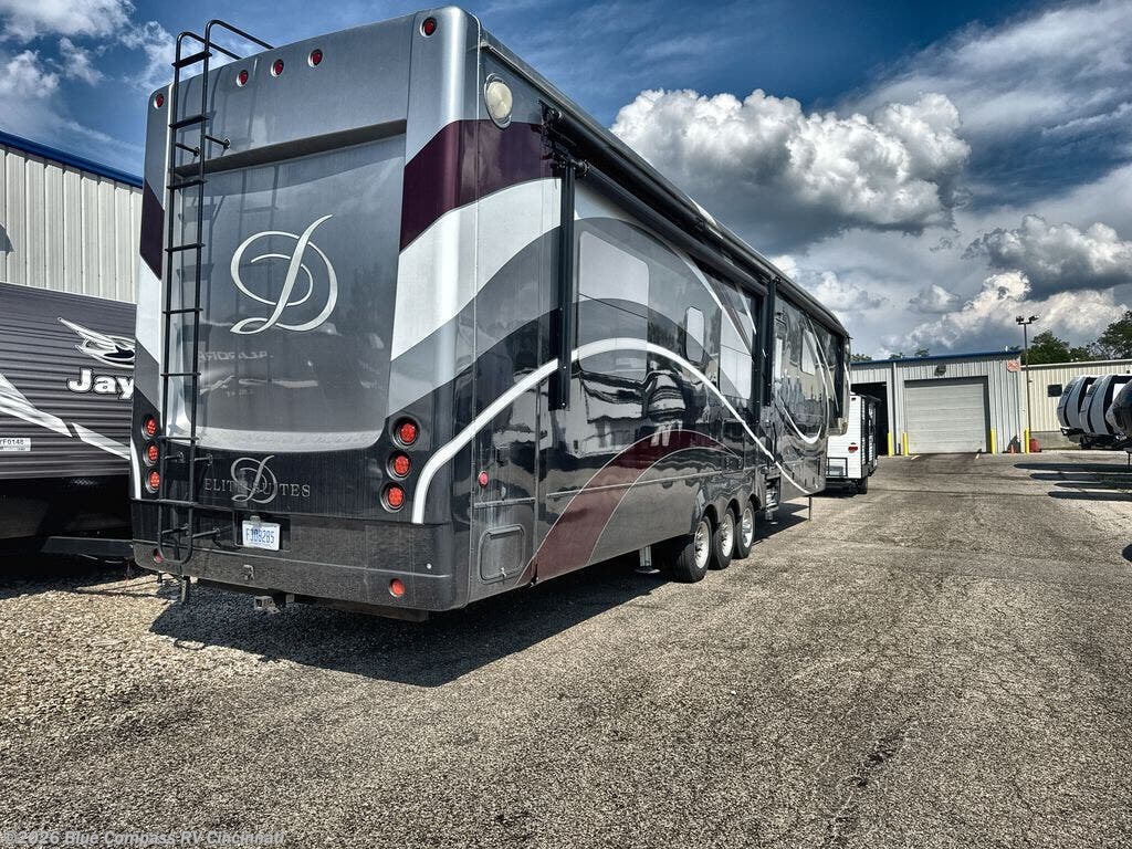 Used 2017 DRV Mobile Suites 44 Santa Fe available in Cincinnati, Ohio