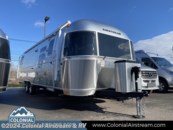 2023 Airstream Globetrotter 30RBT Twin