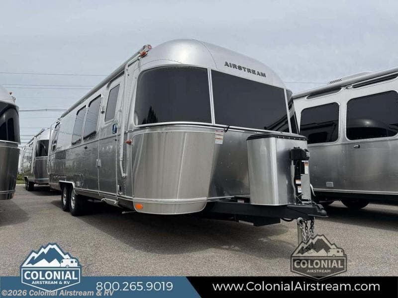 New 2025 Airstream Flying Cloud 28RBQ Queen available in Millstone Township, New Jersey
