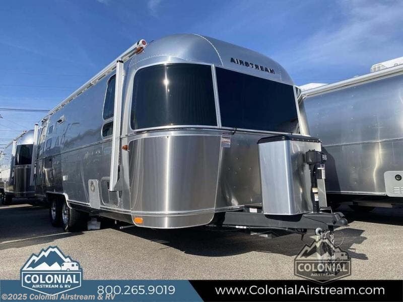 New 2025 Airstream Globetrotter 25FBQ Queen available in Millstone Township, New Jersey
