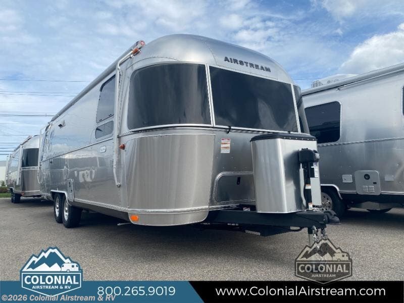 New 2025 Airstream Flying Cloud 27FBQ Queen available in Millstone Township, New Jersey